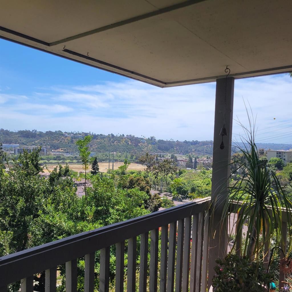 Property Photo:  6231 Caminito Telmo  CA 92111 