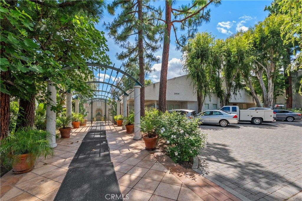 Property Photo:  20134 Leadwell 307  CA 91306 