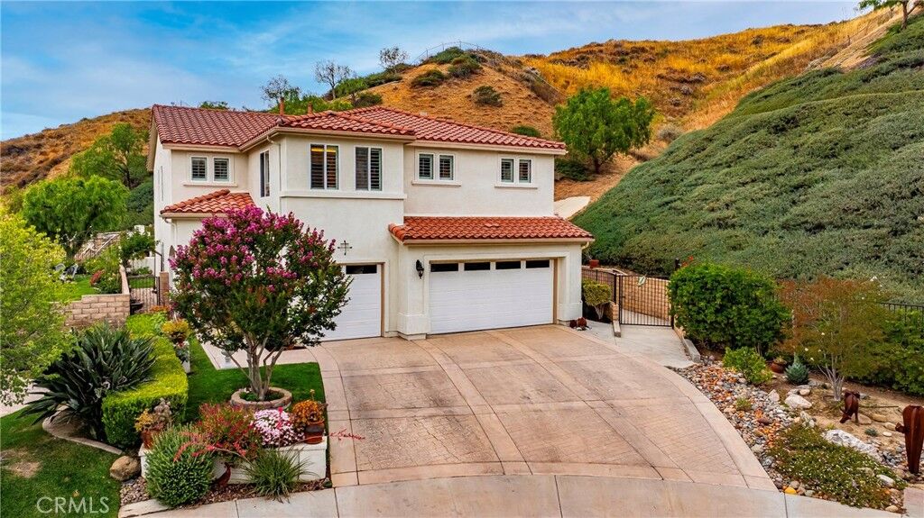 Property Photo:  29161 Harmony Way  CA 91390 