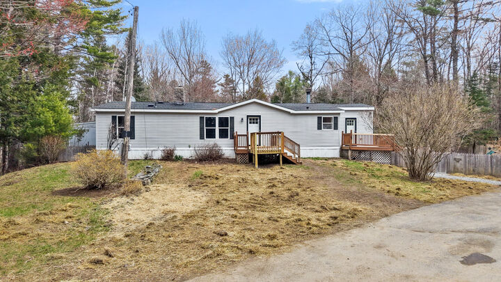 Property Photo: 85 Canaan Road ME 04444
