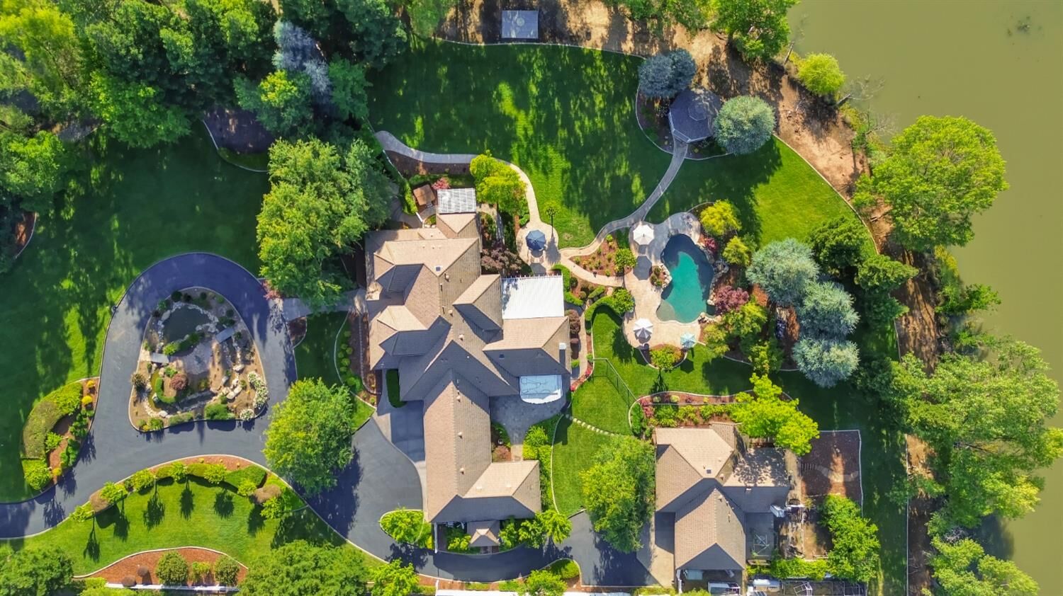 Property Photo:  10740 Birch Ranch Drive  CA 95830 