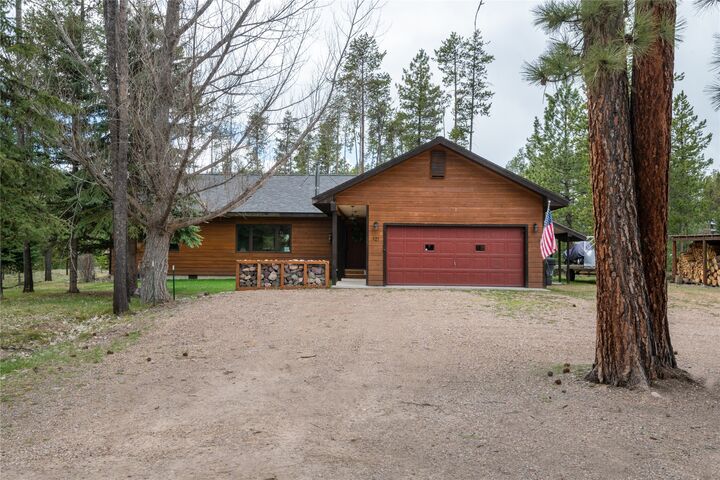 Property Photo:  121 Peacemaker Place  MT 59868 