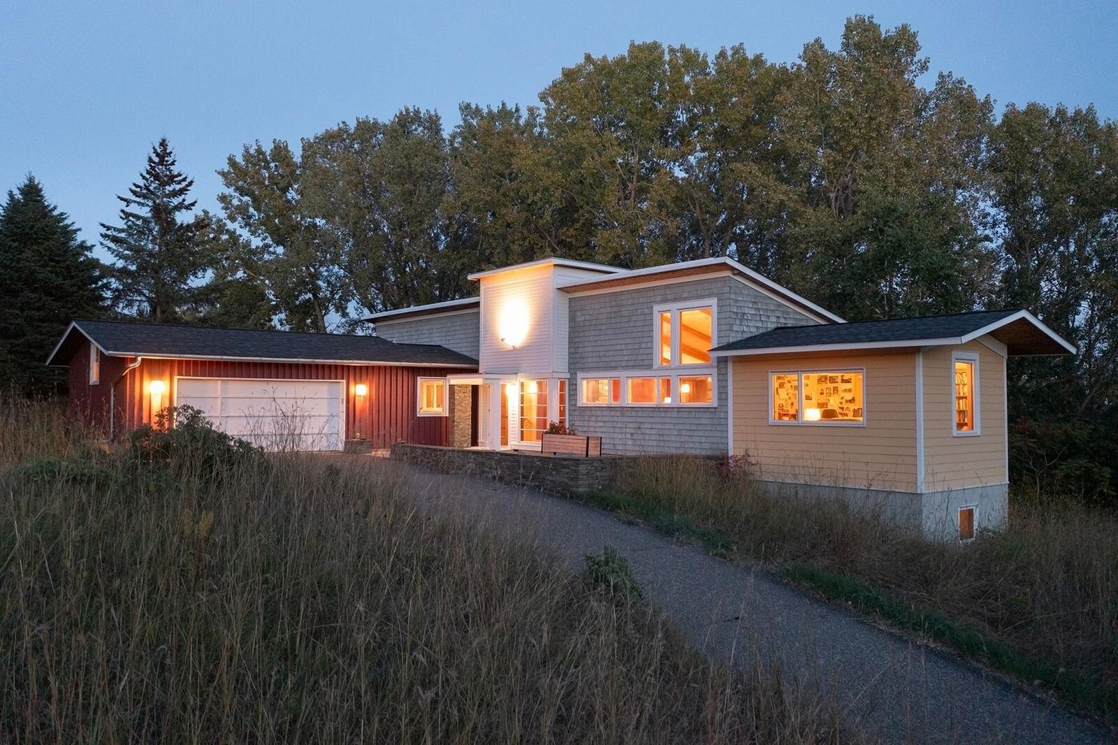 Property Photo:  6 Robb Farm Road  MN 55127 