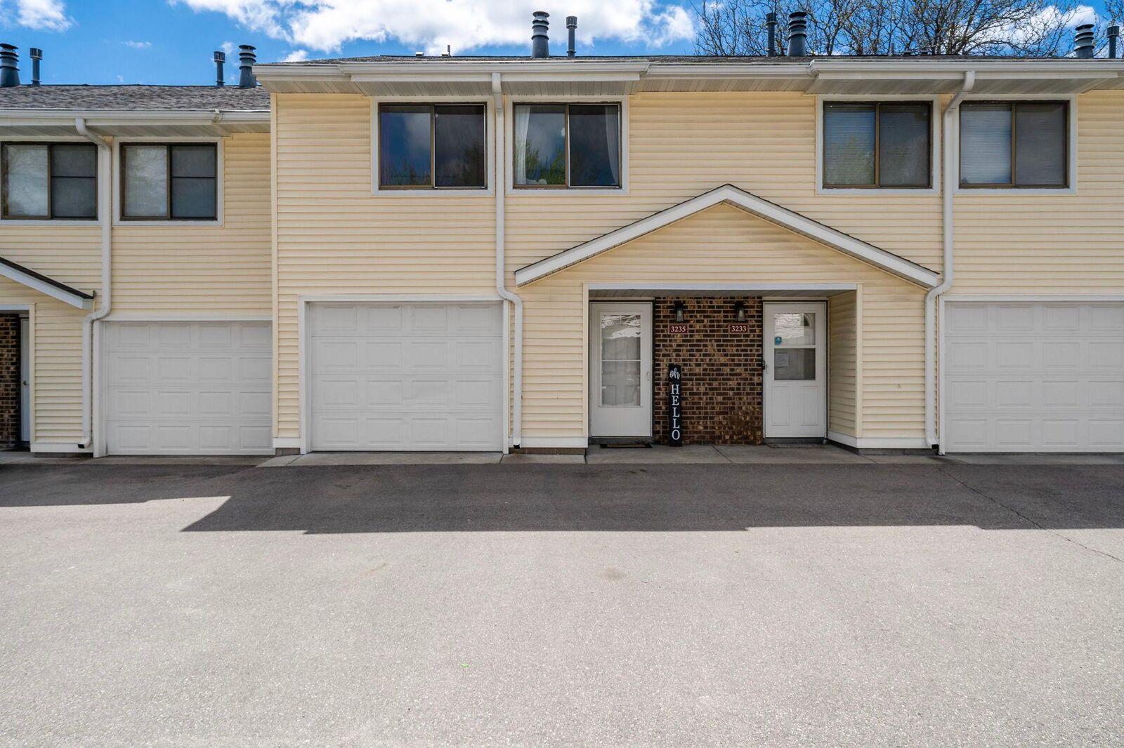 Property Photo:  3235 Hill Ridge Drive  MN 55121 