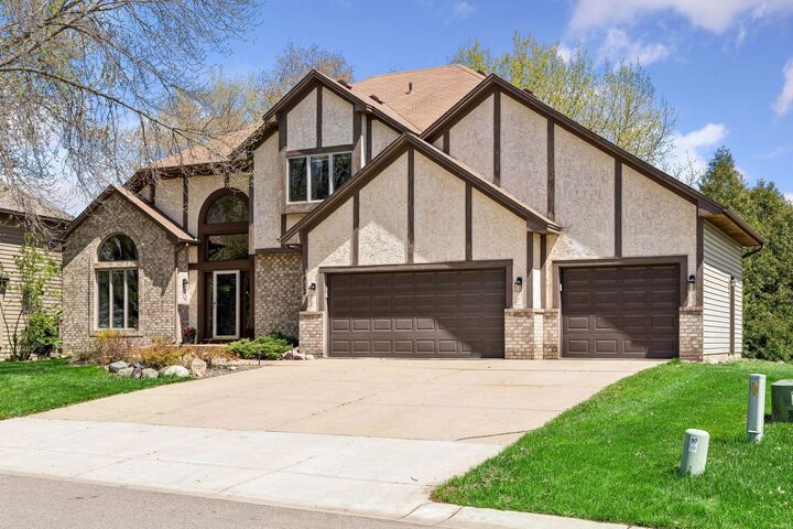 Property Photo:  6932 Ximines Lane N  MN 55369 