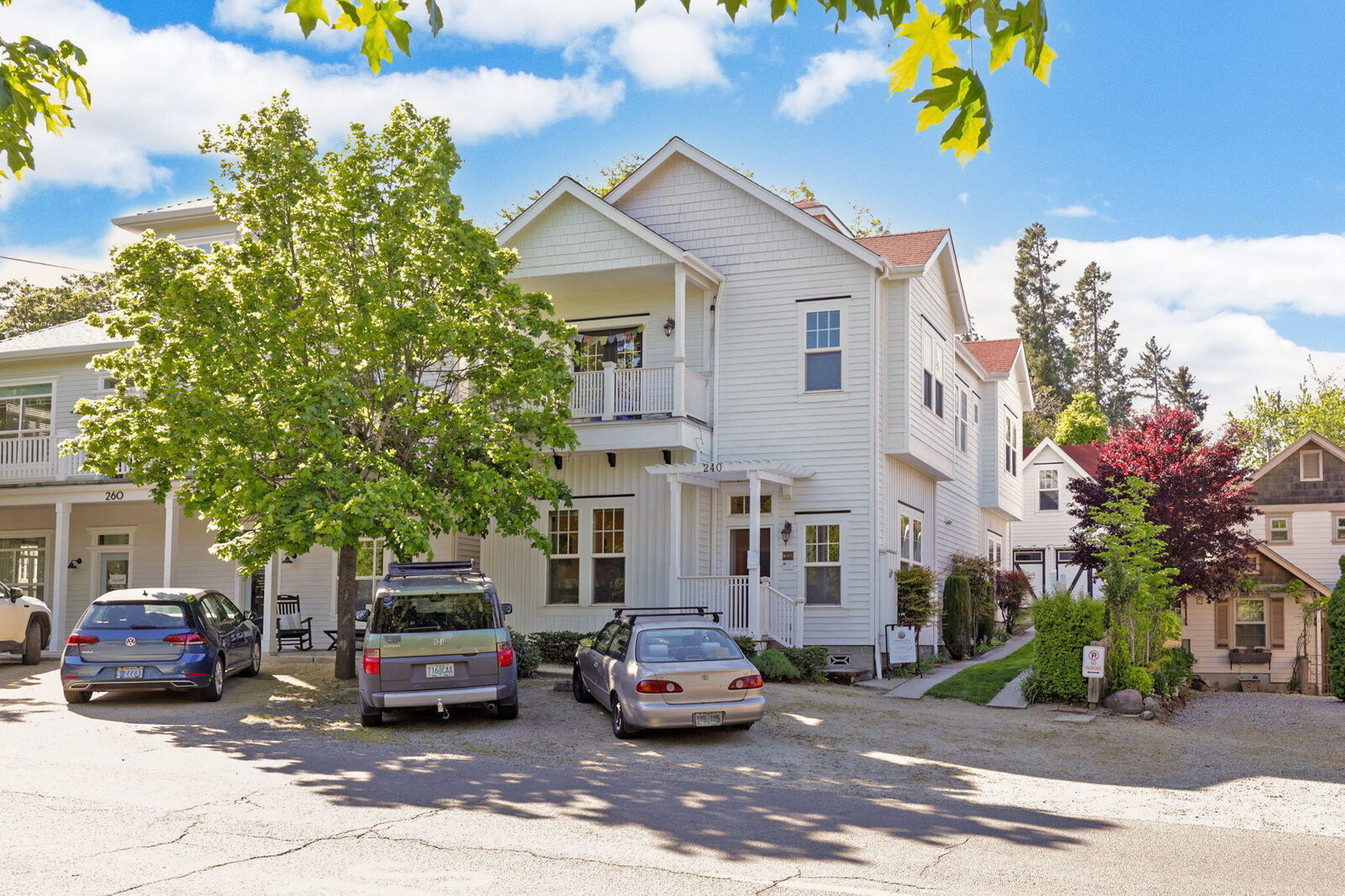 Property Photo:  240 S Oregon Street  OR 97530 