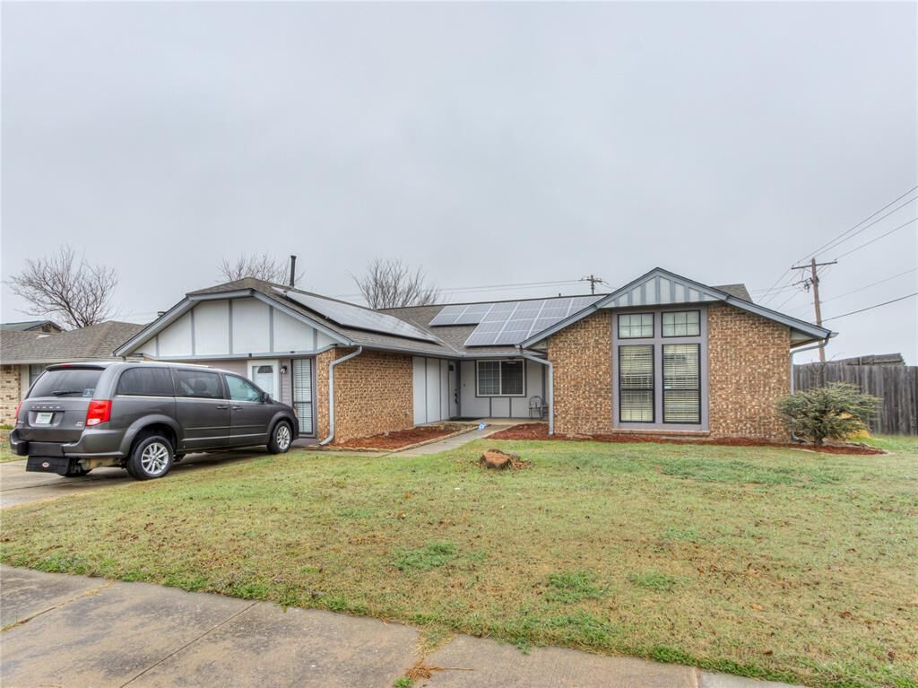 Property Photo:  8001 NW 113th Street  OK 73162 