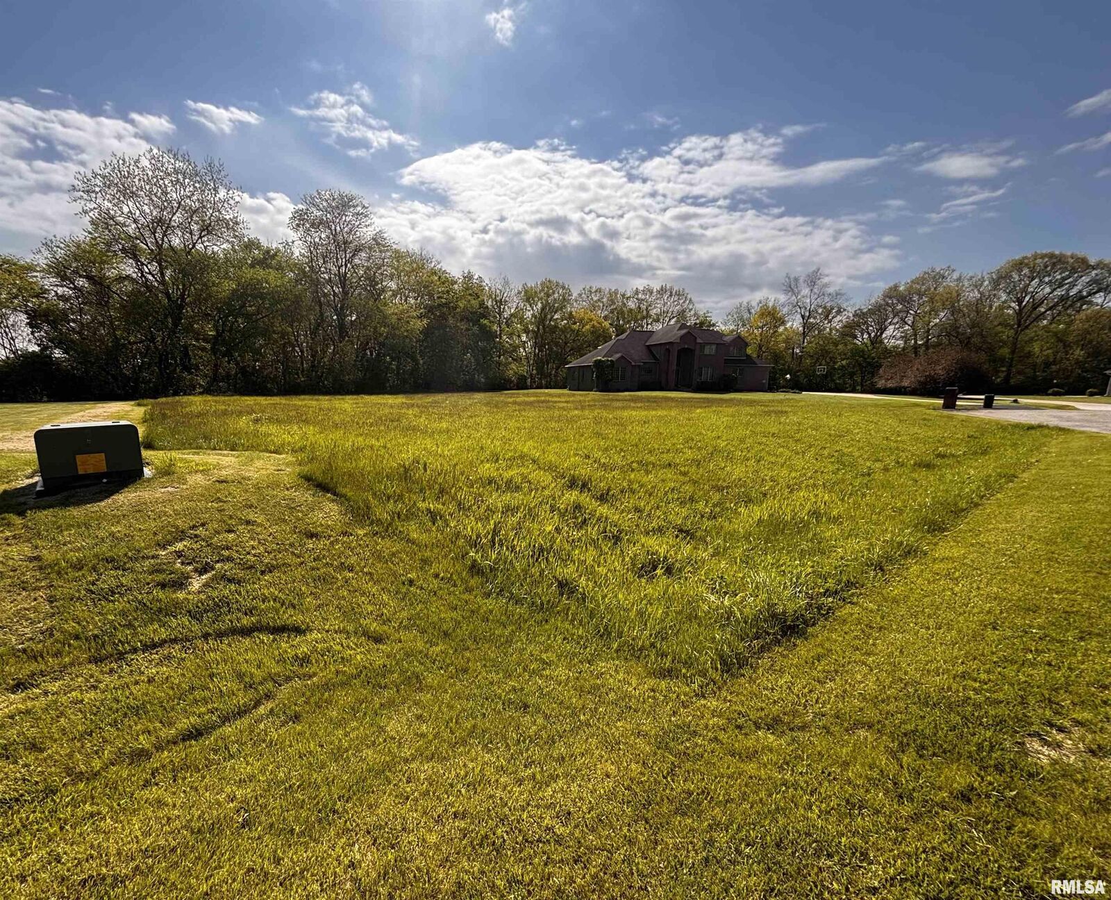 Property Photo: 1065 Spoden Lane IL 61401