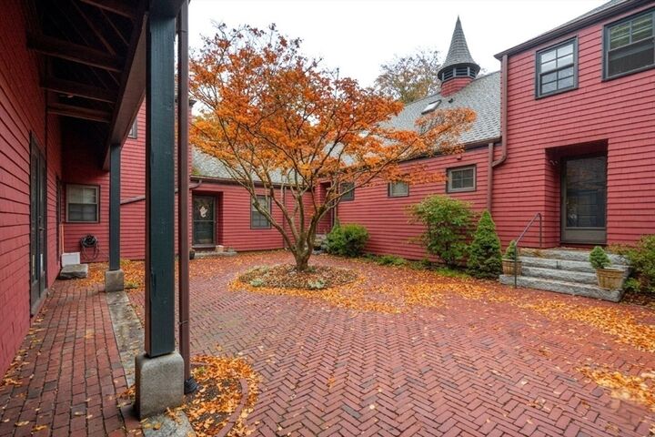 Property Photo: 76 Ober Rd 76 MA 02459