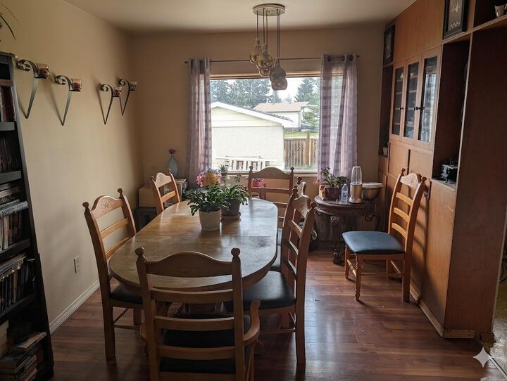 Property Photo: 4612 50A Avenue AB T4T 1B9