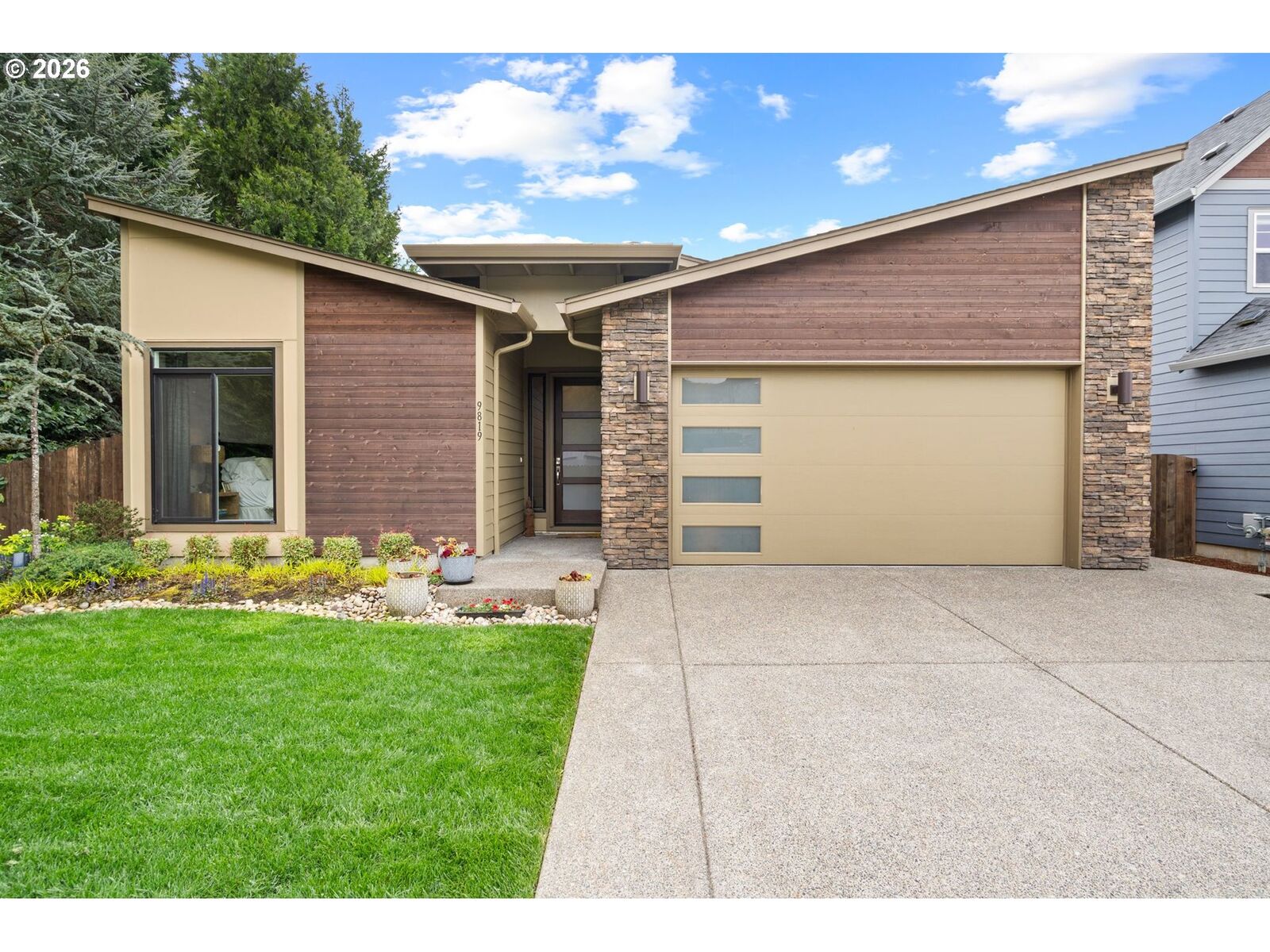 Property Photo:  9819 NE 112th Cir  WA 98662 