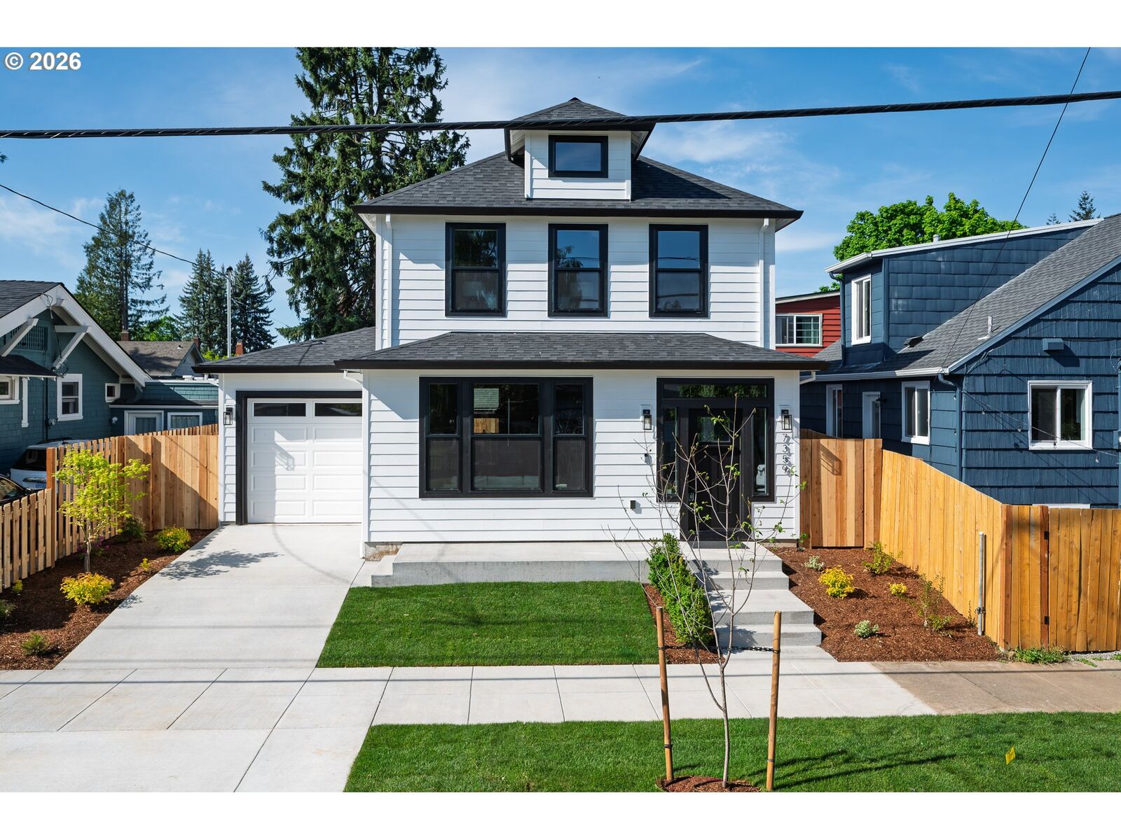 Property Photo:  7359 NE Klickitat St  OR 97213 