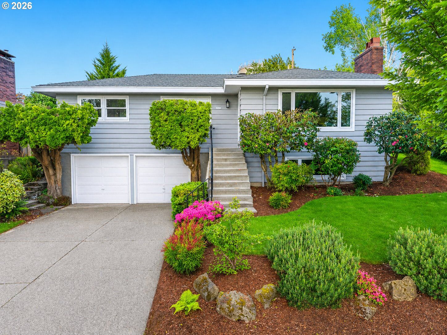 Property Photo:  6900 SW 11th Dr  OR 97219 