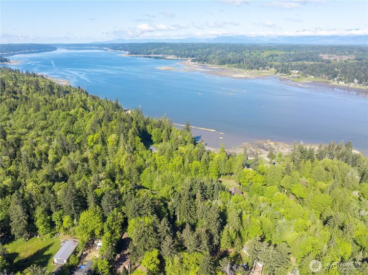 Property Photo:  192 Xx  State Route 106  WA 98528 