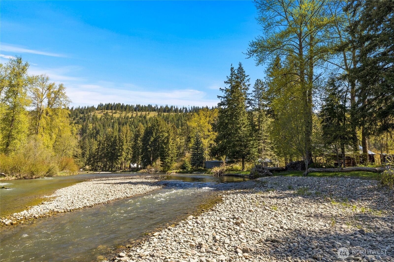 Property Photo:  61  Heron Dr  WA 98922 