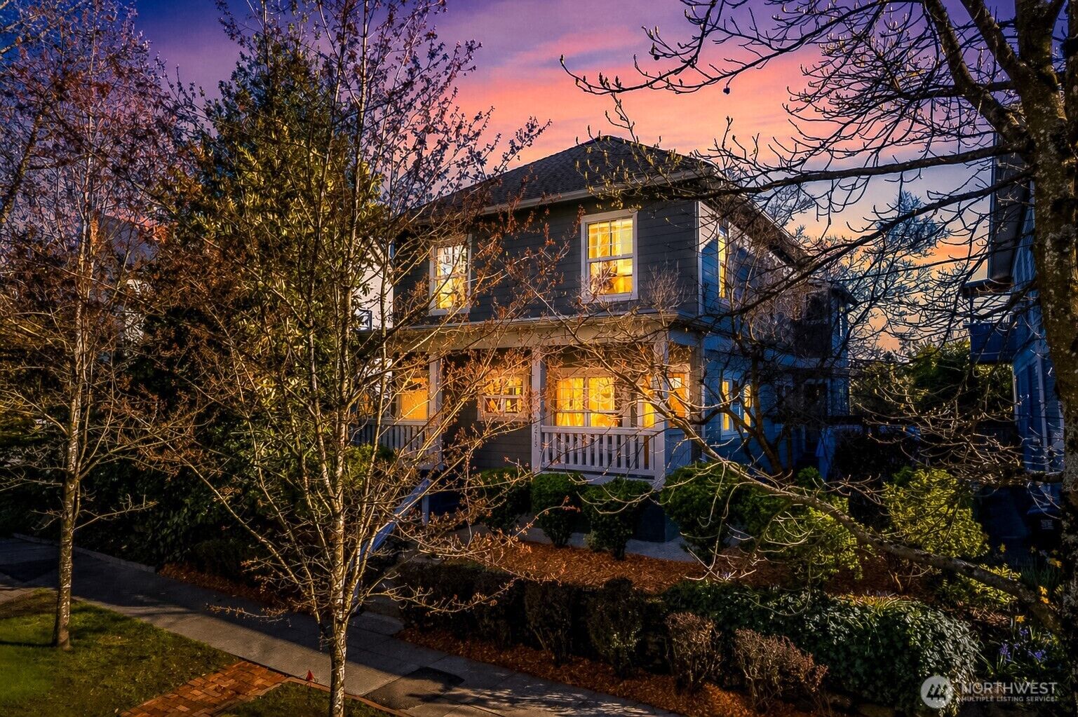 Property Photo:  2315 E Spring Street  WA 98122 