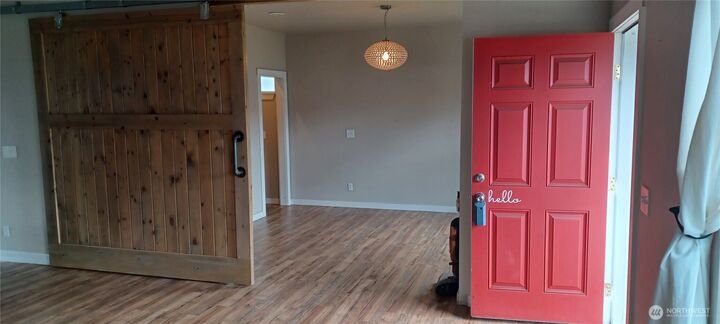 Property Photo:  725 NW New York Avenue  WA 98532 