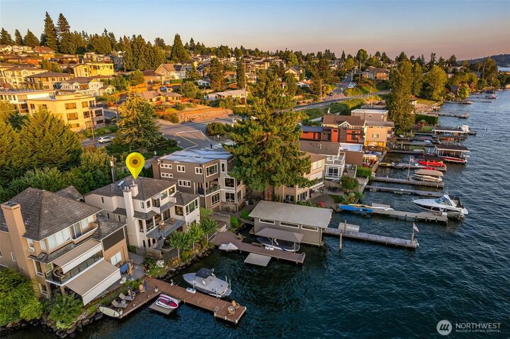 Property Photo: 3711 Lake Washington Boulevard N WA 98056