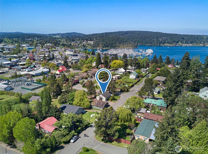 Property Photo:  205  Franck Street  WA 98250 
