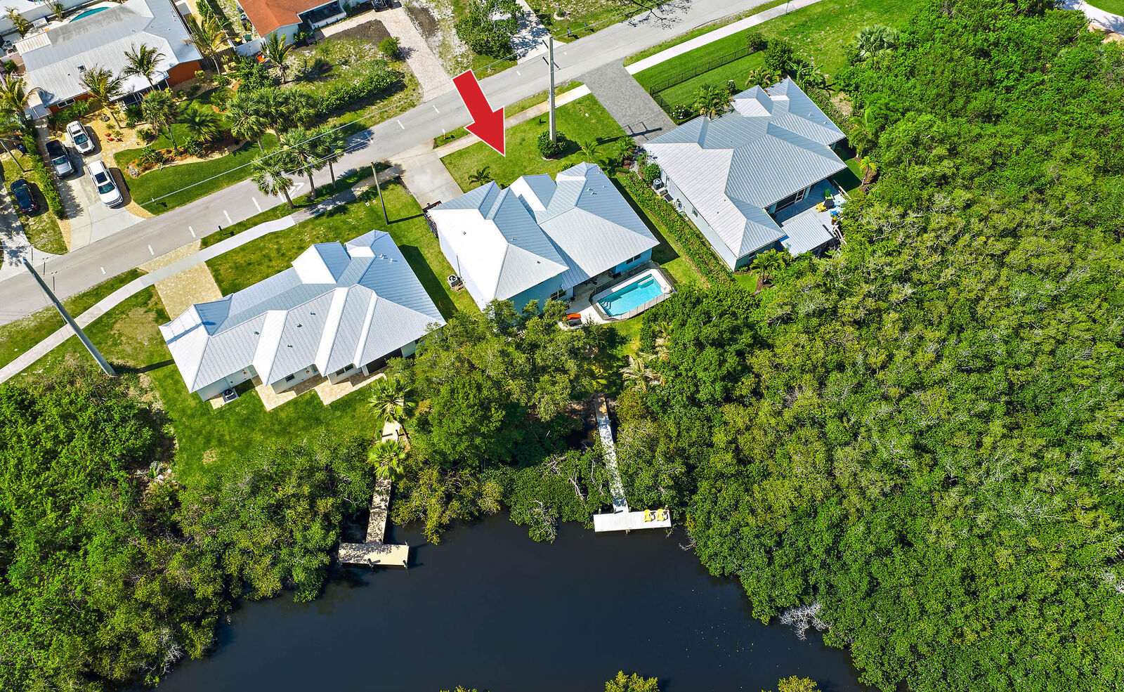 Property Photo:  228 SW Indian Groves Drive  FL 34994 