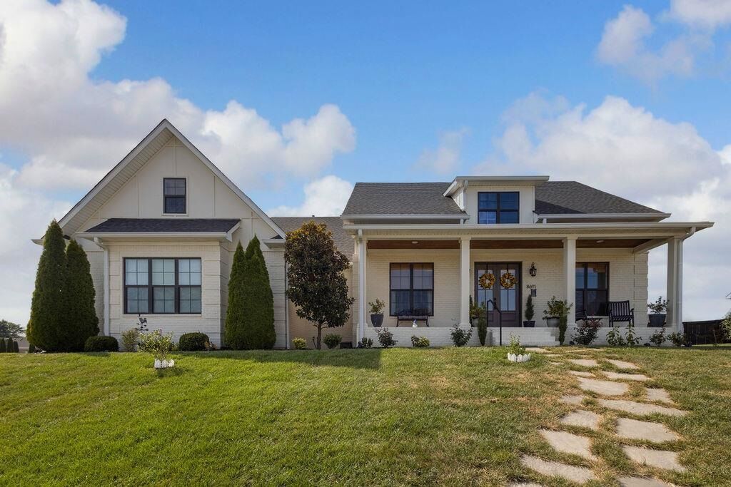 Property Photo:  8691 Drakes Boulevard  KY 42122 
