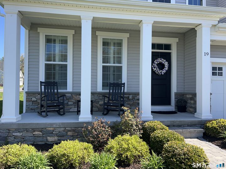 Property Photo:  19 Enclave Circle 19  CT 06470 