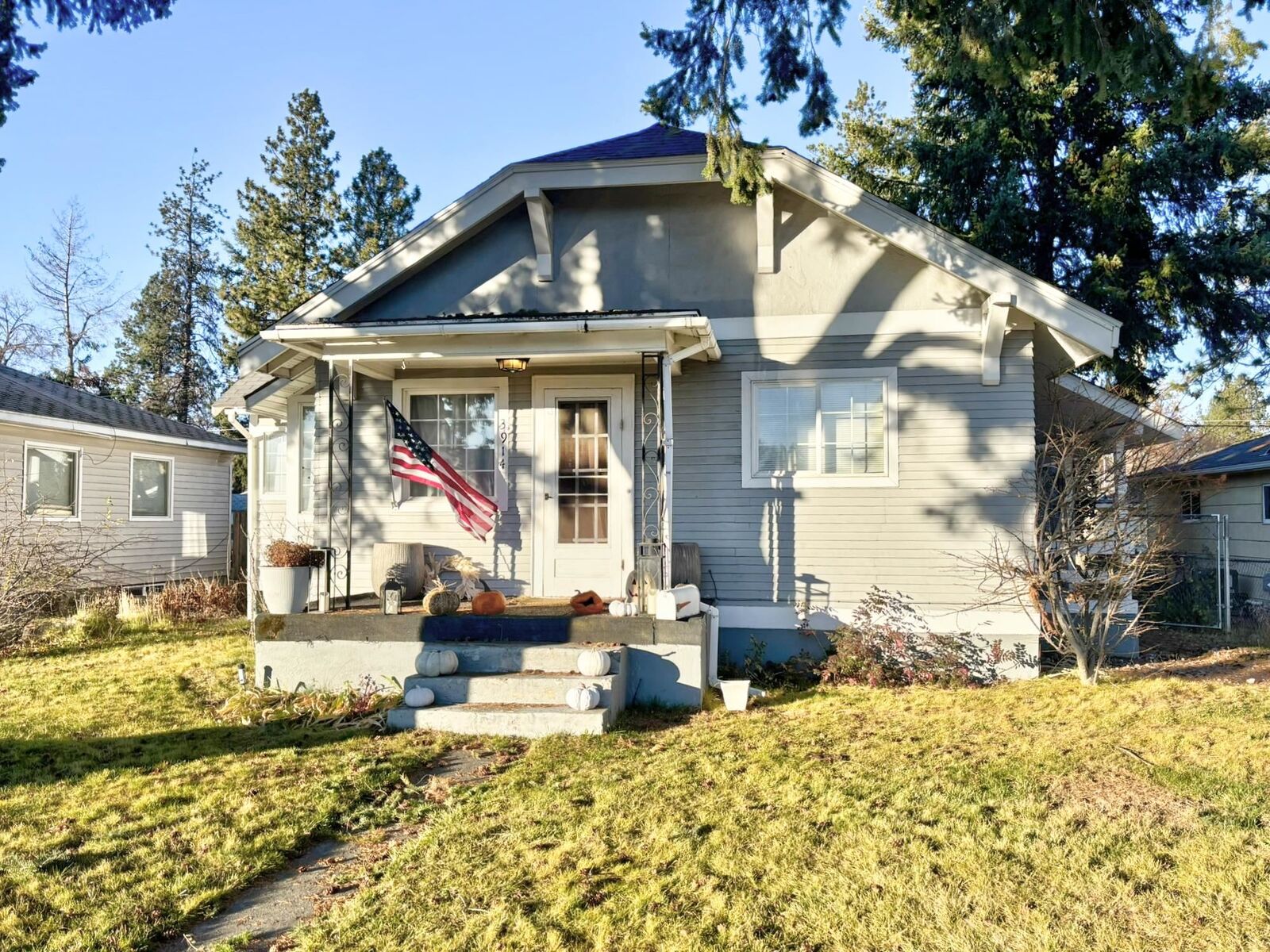 Property Photo:  3914 W Hoffman Ave  WA 99205 