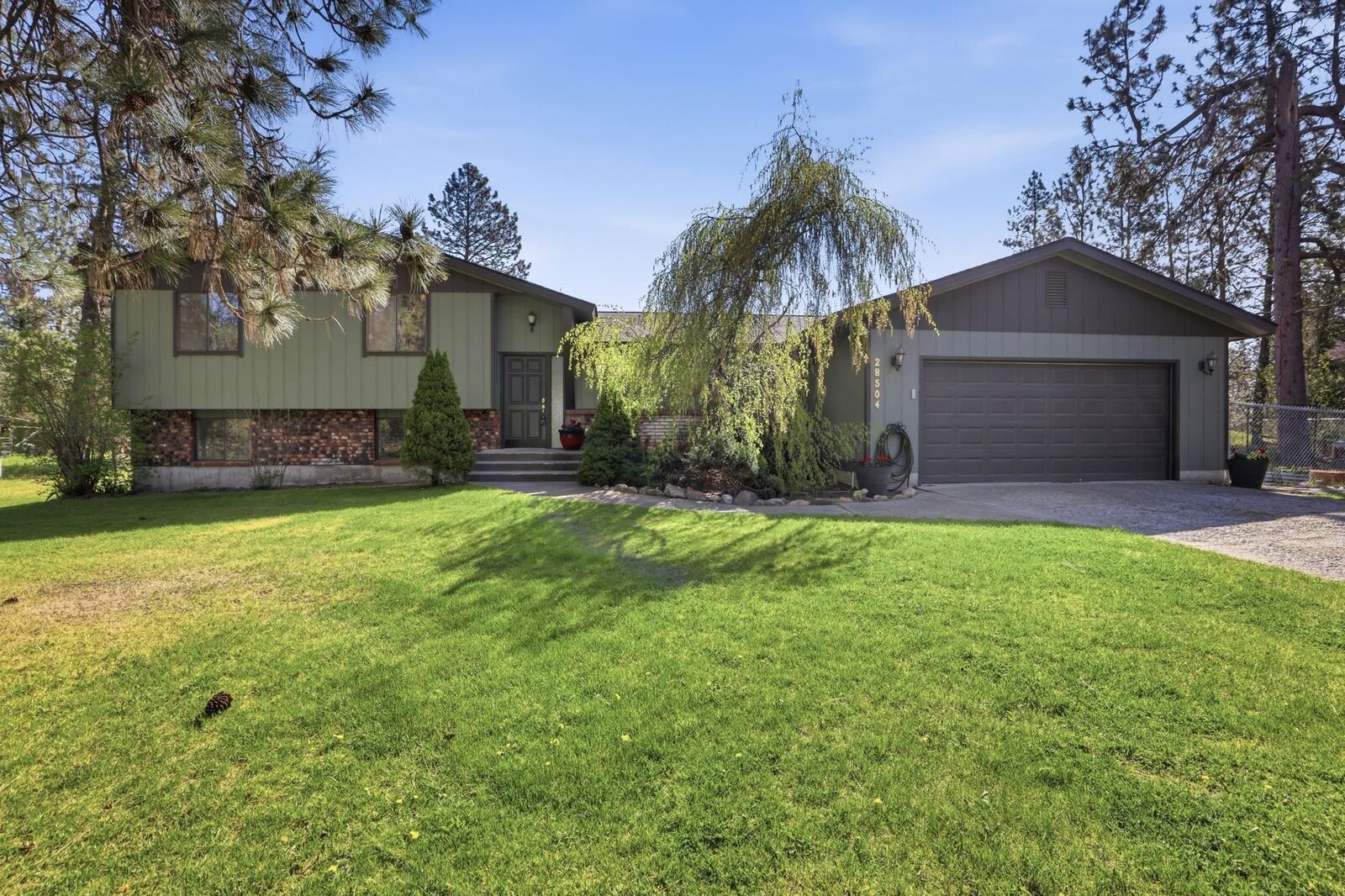 Property Photo: 28504 N Cottonwood Rd WA 99003