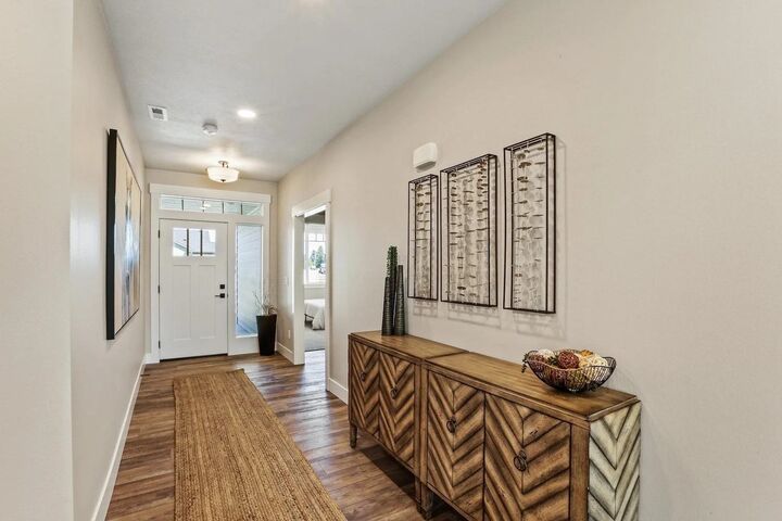 Property Photo: 18199 N Morton Ct WA 99005