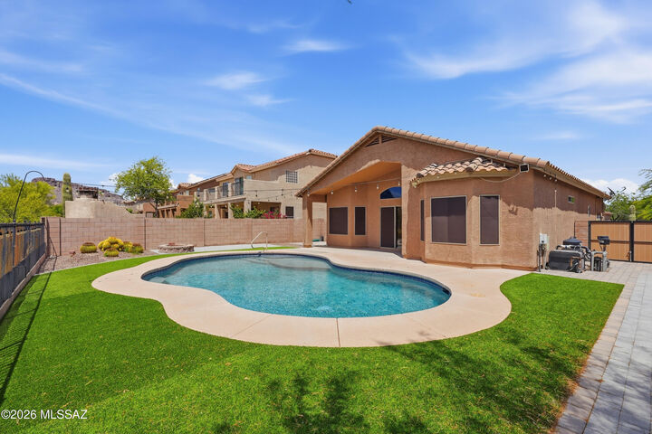 Property Photo:  4102 S Alexandrite Avenue  AZ 85735 