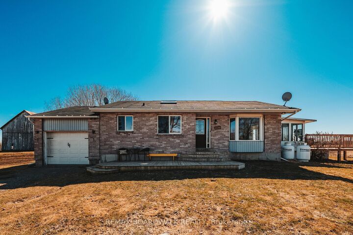 Property Photo: 885 Townline Road ON K7A 4S5