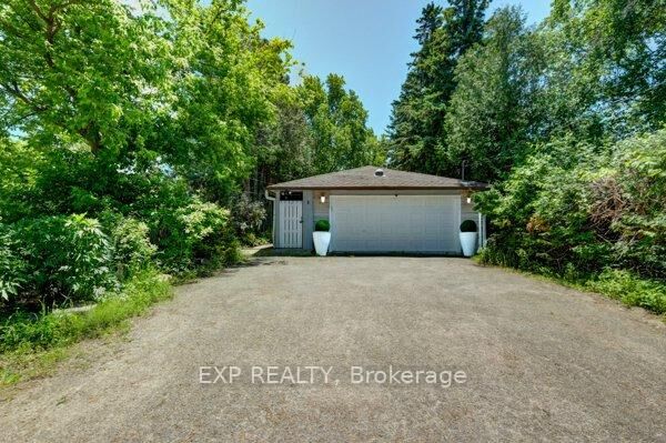 Property Photo: 4165 Lloydtown-Aurora Road ON L7B 0E6