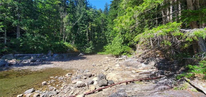 Property Photo: 226 Bold Point Rd BC V0P 1H0