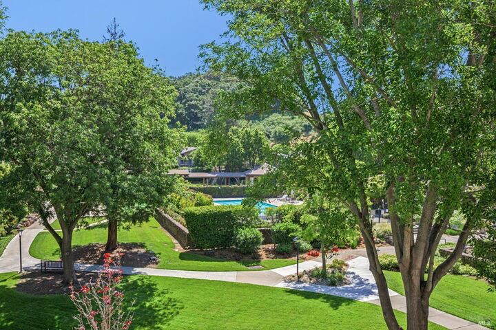 Property Photo:  300 Deer Valley Road 3B  CA 94903 
