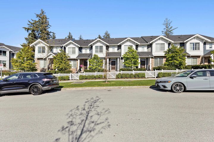 14355 62 Avenue 55 — photo 1