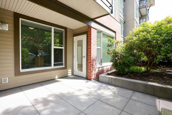 Property Photo: 33539 Holland Avenue 108 BC V2S 0C6