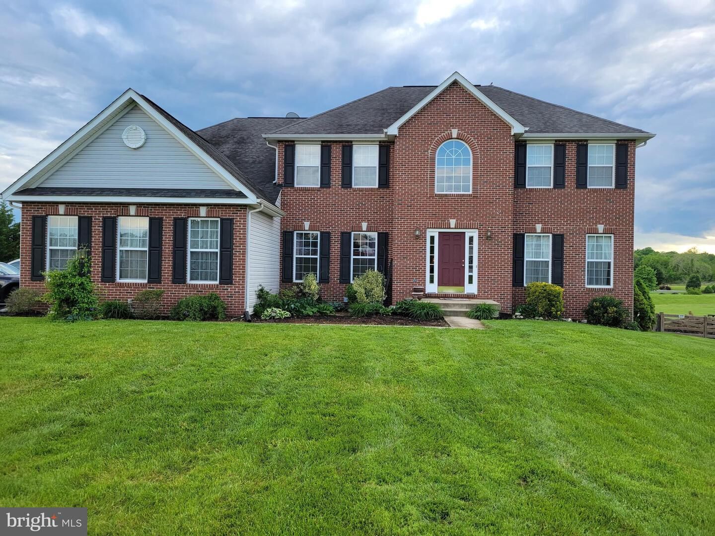 Property Photo: 300 Spruce Hill Way WV 25414