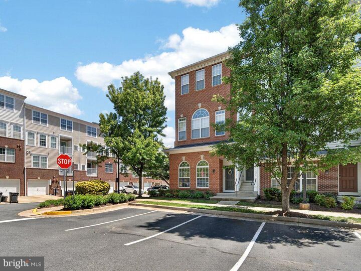 Property Photo:  15251 Avens Creek Drive  VA 20169 