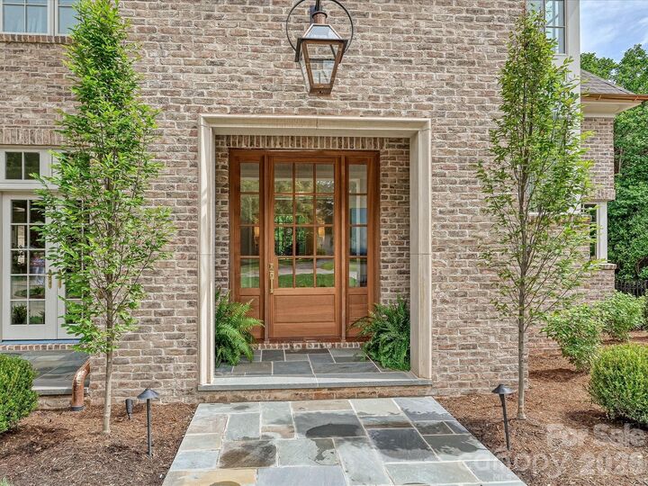 Property Photo:  3701 Pelham Lane  NC 28211 