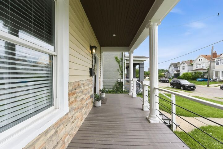 Property Photo:  2006 Clarion Avenue  OH 45207 