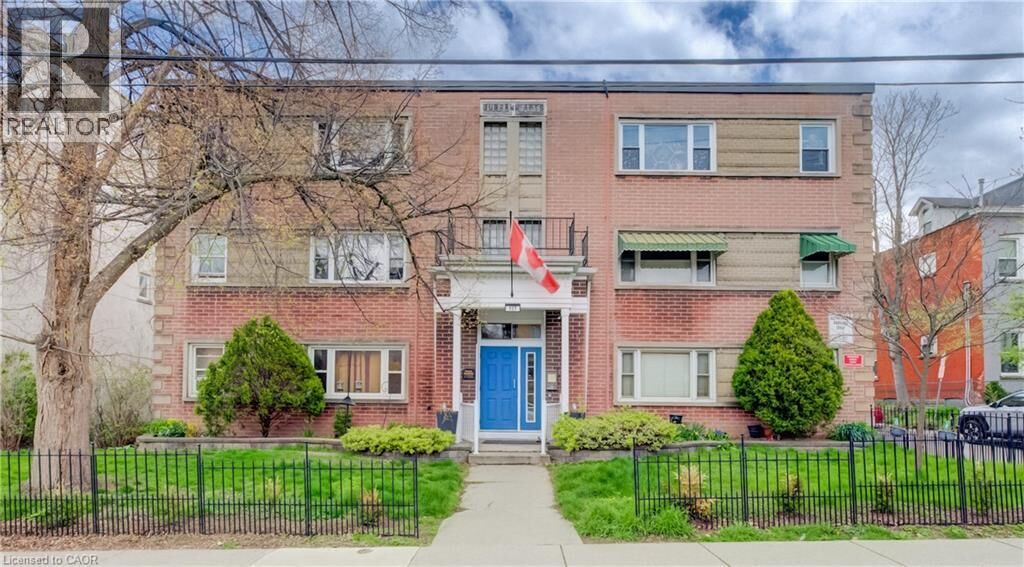 Photo de la propriété: 137 Emerald Street South 25 ON L8N 2V4