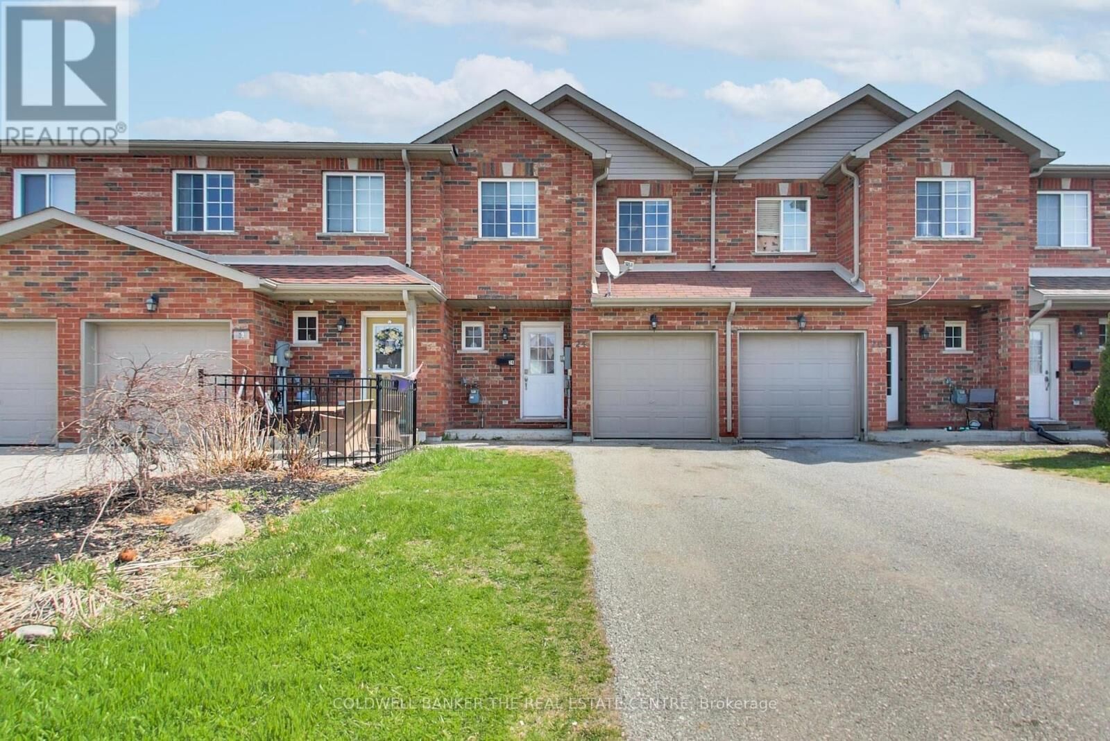 Property Photo: 24 Michelle Drive ON L3V 0B4