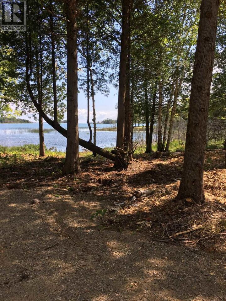 Property Photo: 3048 Richmond Bay Rd ON P0R 1G0