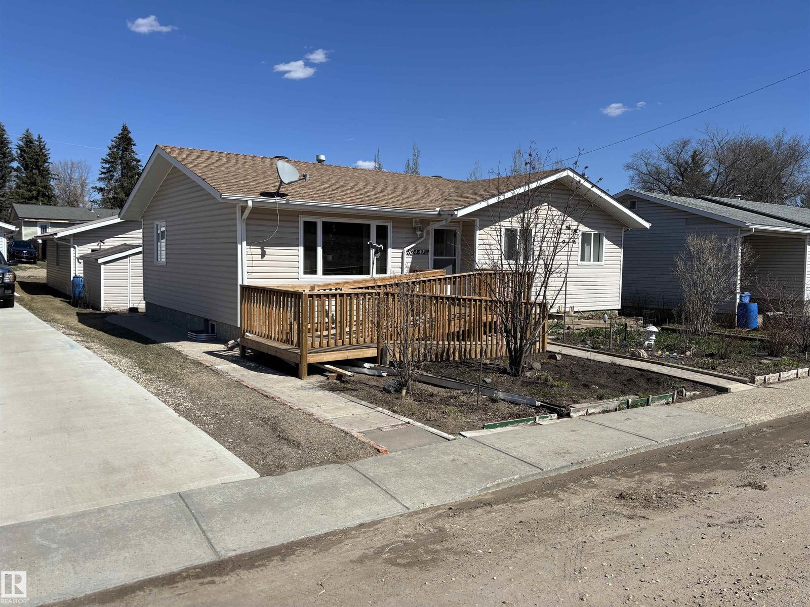 Property Photo: 4824 49 Avenue AB T0E 2A0