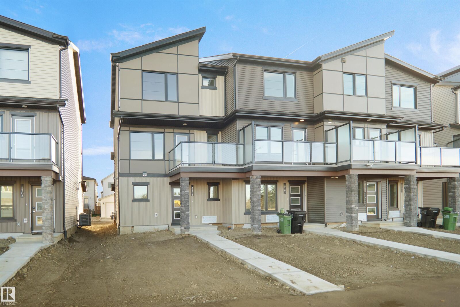 Property Photo:  276 Deer Valley Drive  AB T9E 0S3 