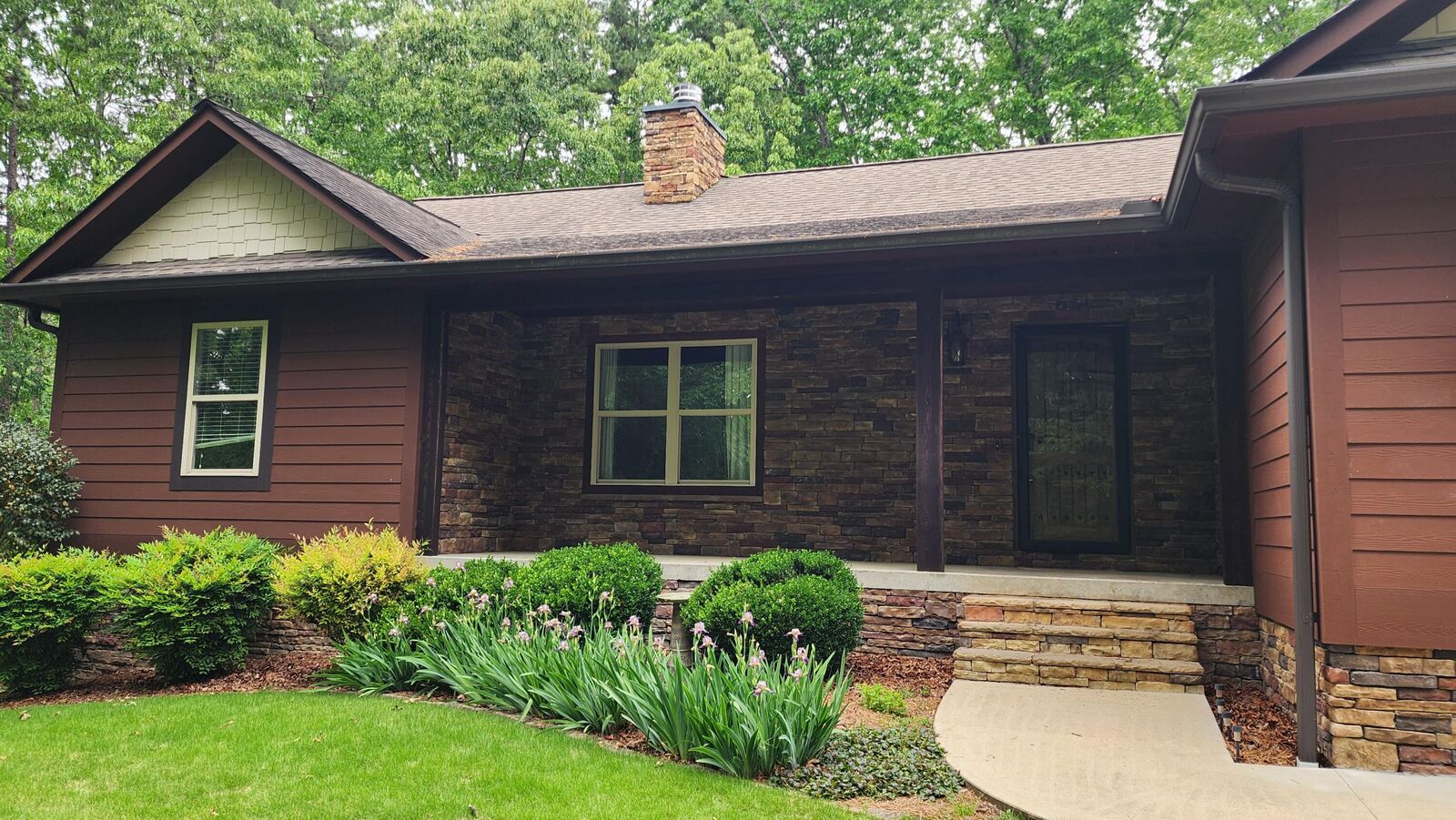 Property Photo:  3300 Hardinger Road NW  AL 35968 