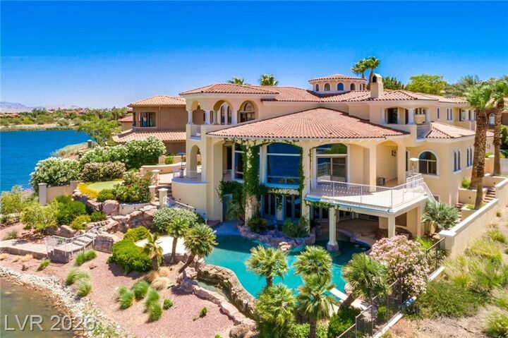 Property Photo:  8 Rue Promenade Way  NV 89011 