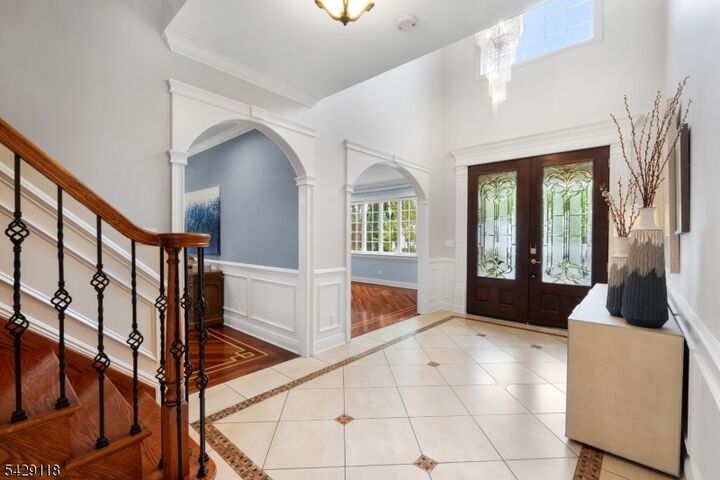 Property Photo:  5 Phillips St  NJ 07016 