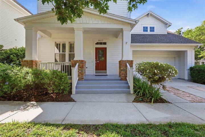 Property Photo:  907 Pawstand Road  FL 34747 