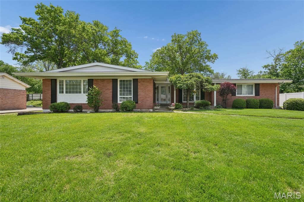 Property Photo:  329 Meadowbrook Drive  MO 63011 